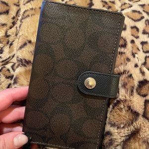 COACH WALLET/WRISTLET